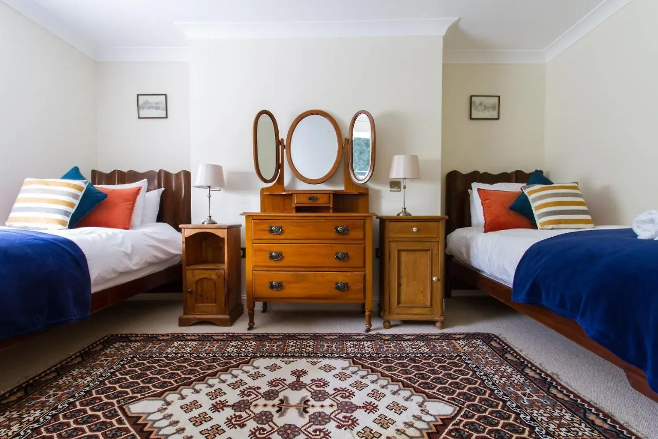 The Portland Guesthouse Cheltenham 4*,